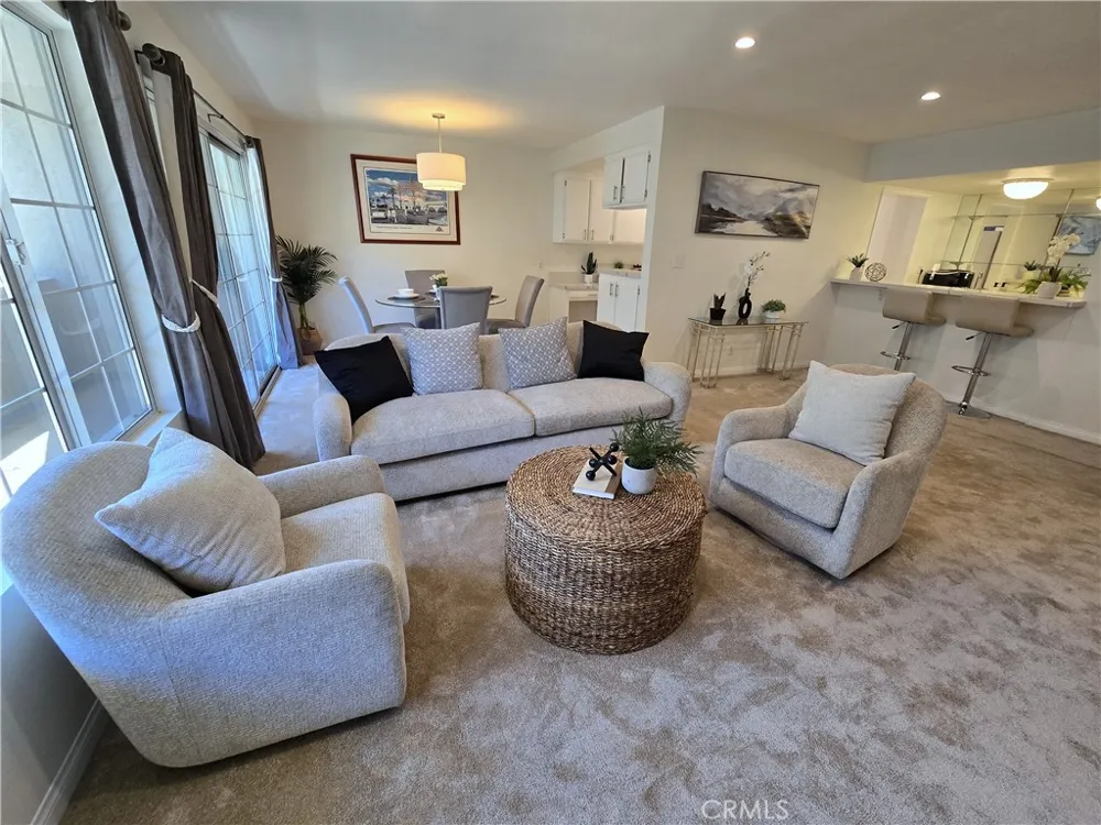 4647 Willis Avenue #220 Sherman Oaks, CA 91403