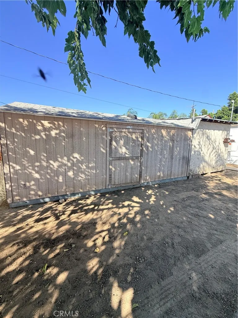 12821 Osborne Pacoima, CA 91331