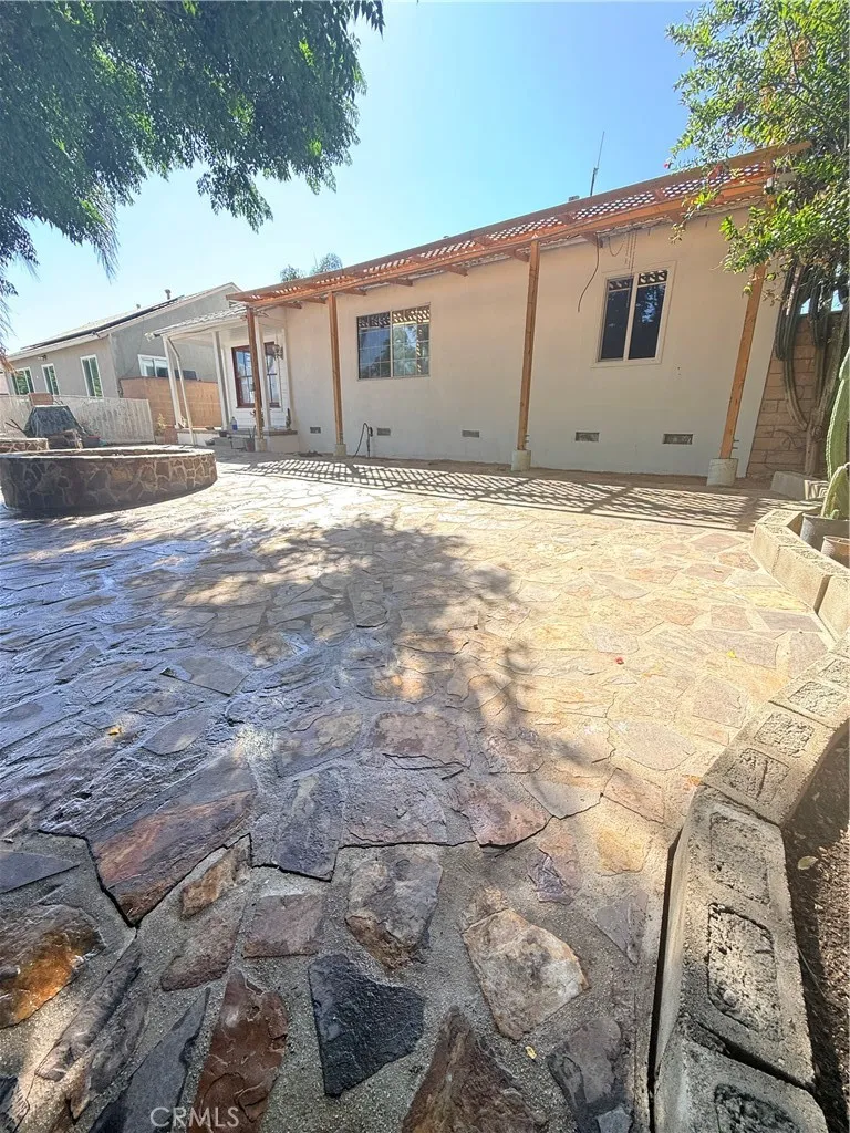 12821 Osborne Pacoima, CA 91331