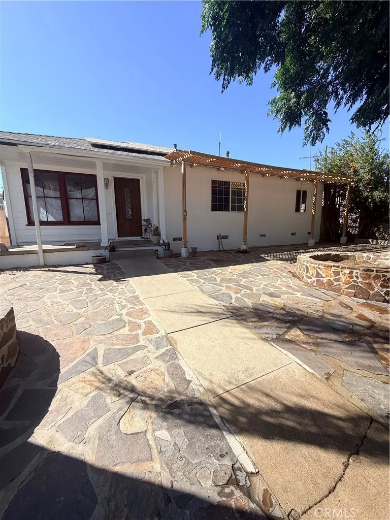 12821 Osborne Pacoima, CA 91331