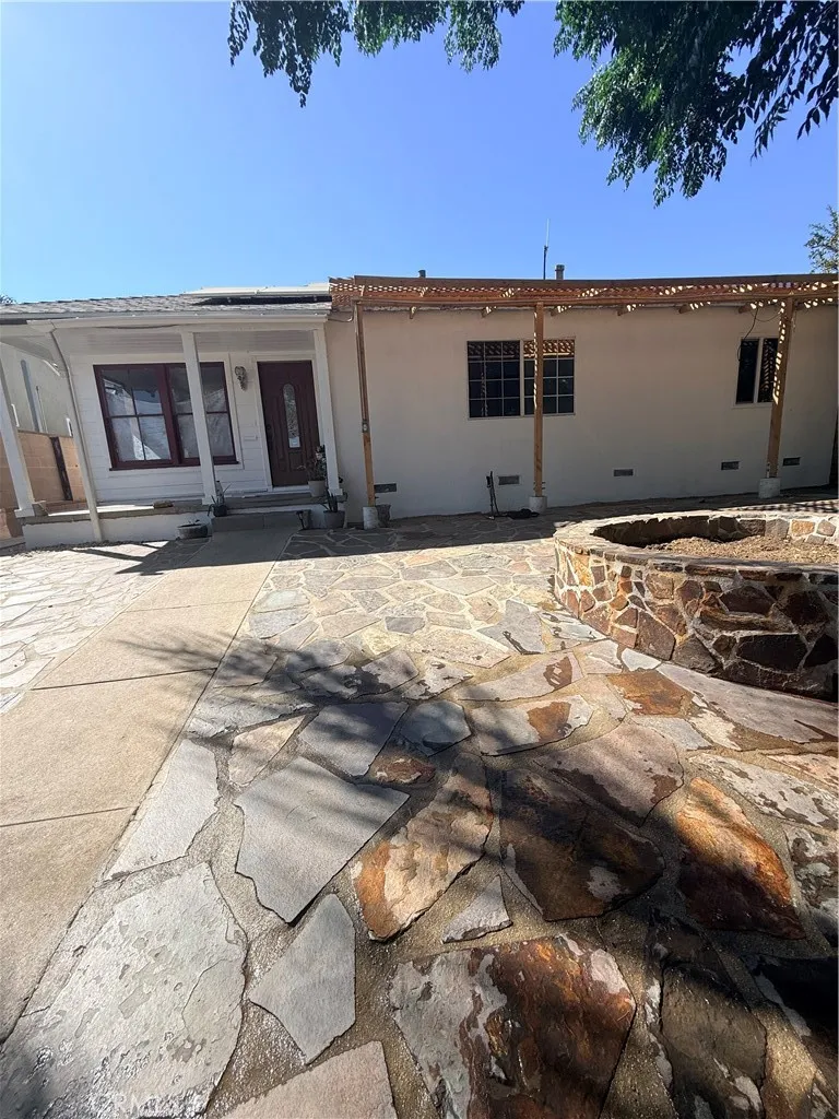 12821 Osborne Pacoima, CA 91331