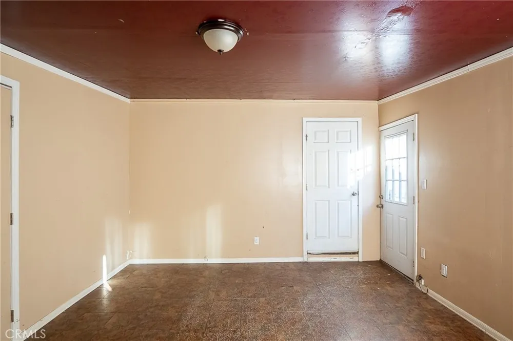 12821 Osborne Pacoima, CA 91331