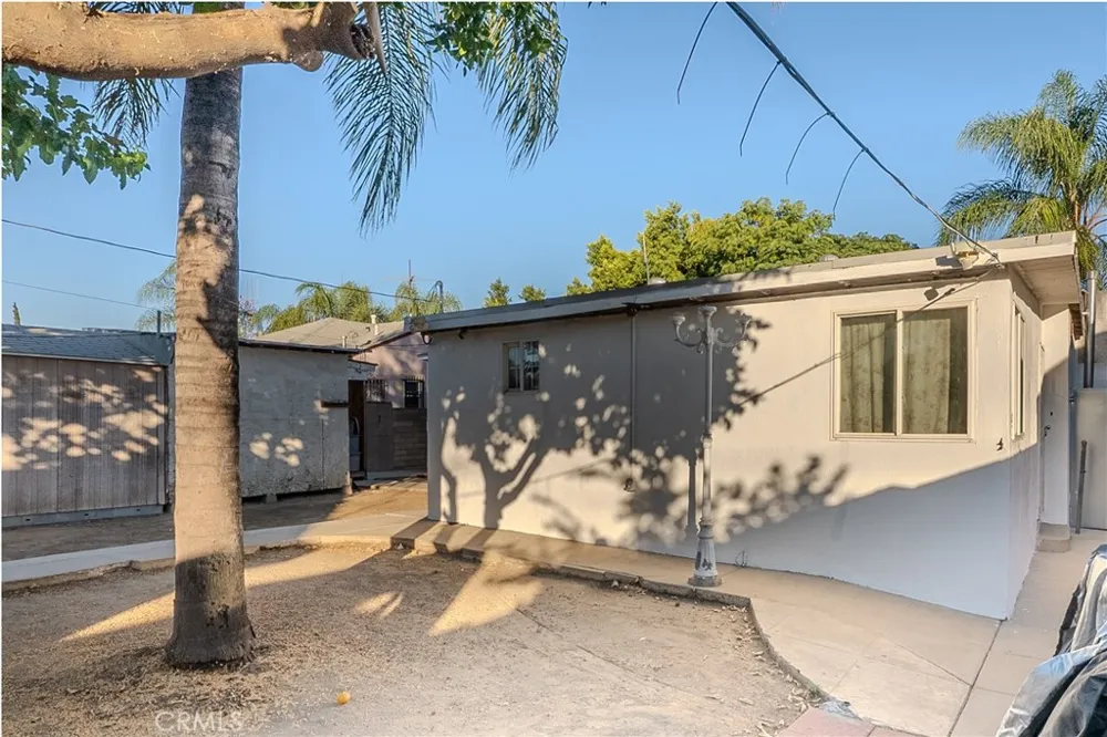 12821 Osborne Pacoima, CA 91331