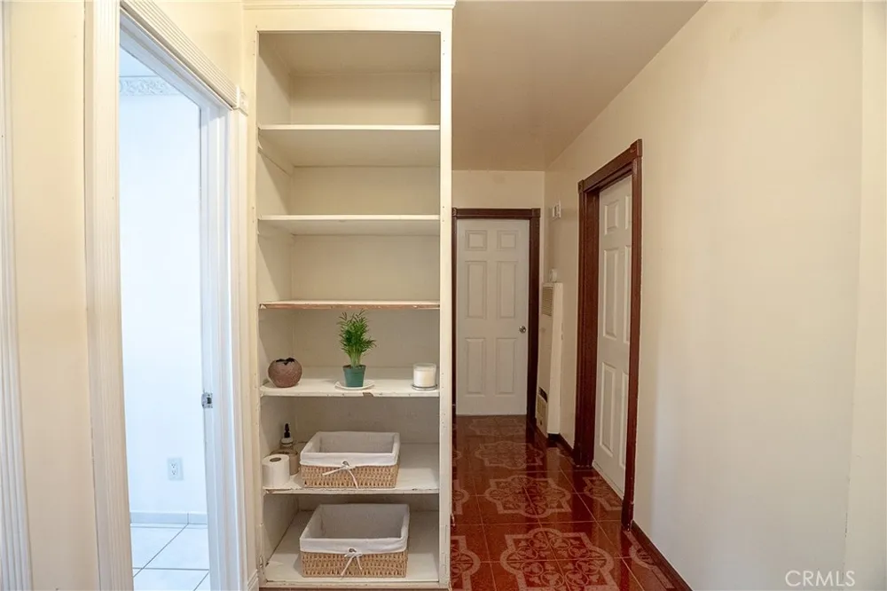 12821 Osborne Pacoima, CA 91331