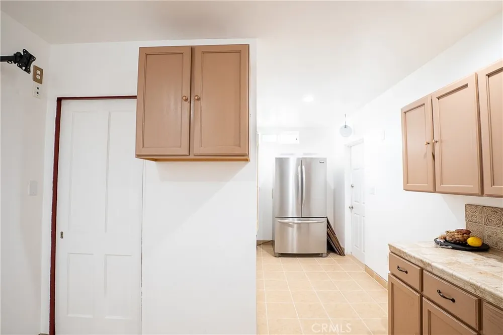 12821 Osborne Pacoima, CA 91331