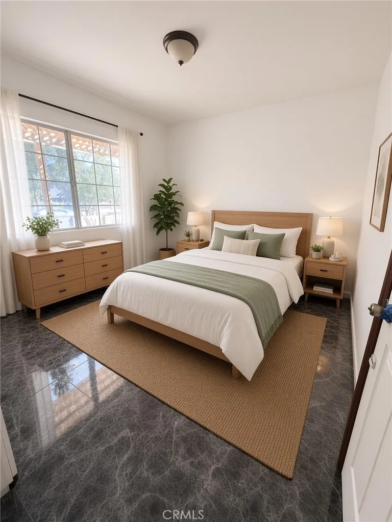 12821 Osborne Pacoima, CA 91331