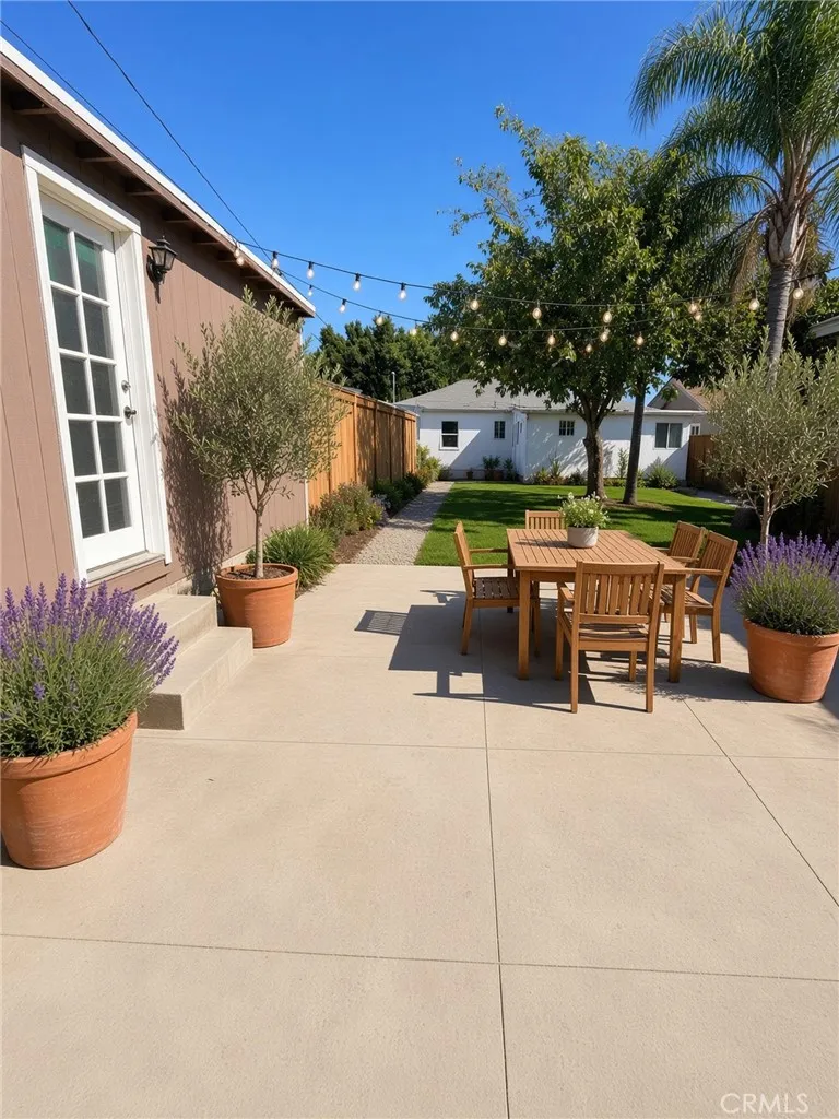 12821 Osborne Pacoima, CA 91331