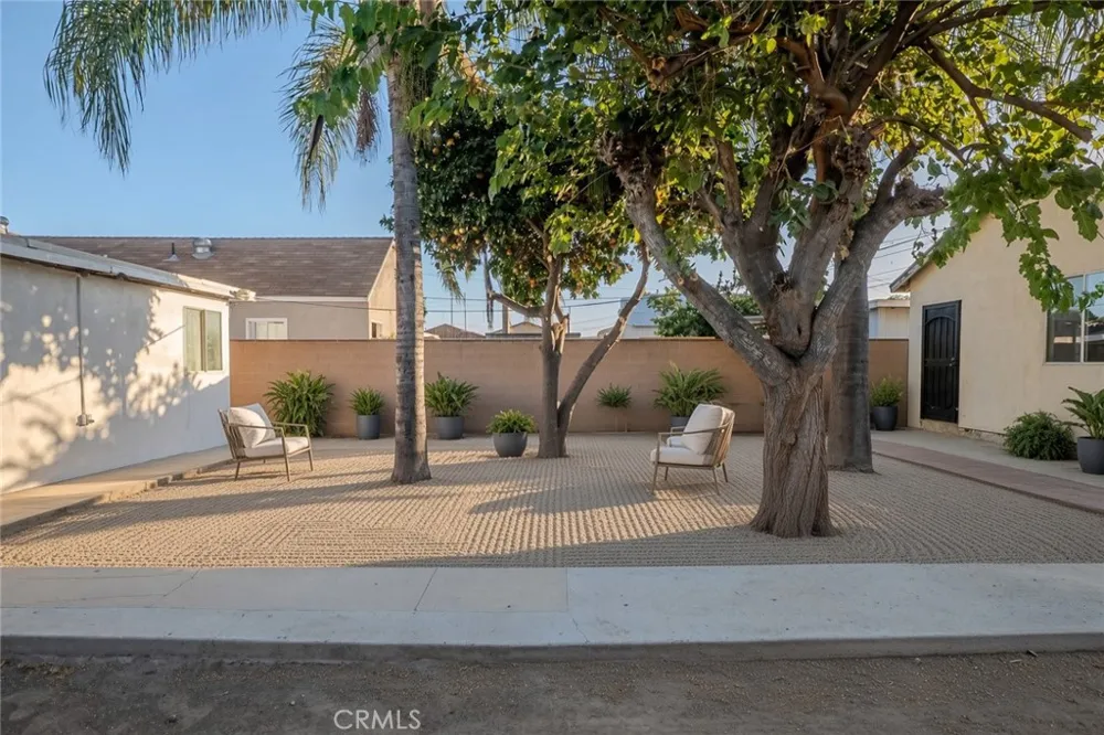 12821 Osborne Pacoima, CA 91331