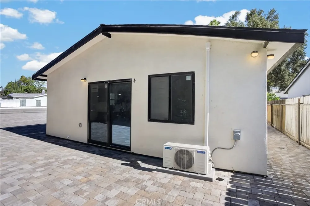 10608 Turnbow Sunland, CA 91040