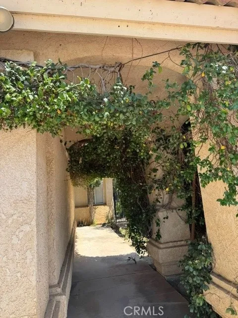 733 E Avenue J12 Lancaster, CA 93535