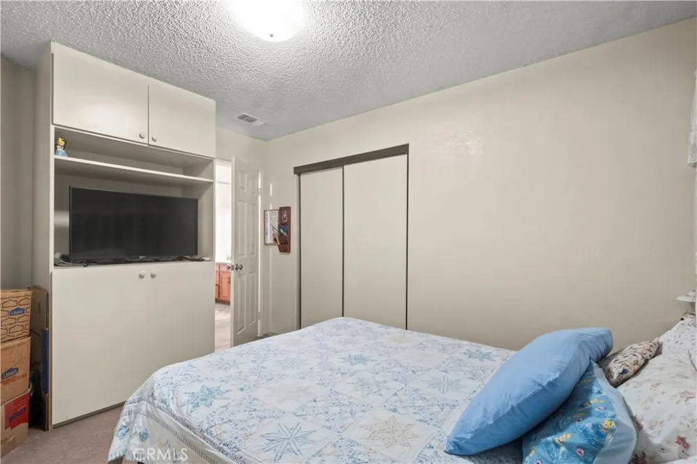 733 E Avenue J12 Lancaster, CA 93535