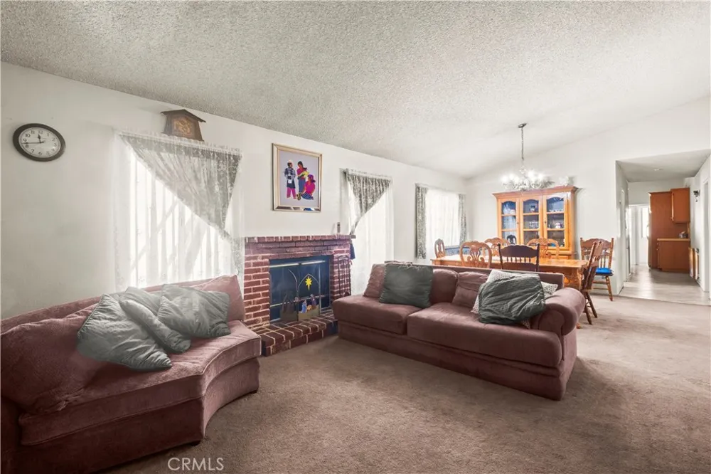 733 E Avenue J12 Lancaster, CA 93535