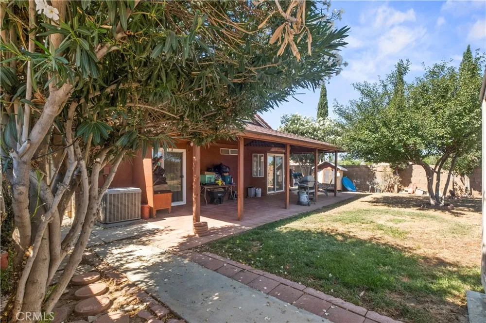 733 E Avenue J12 Lancaster, CA 93535
