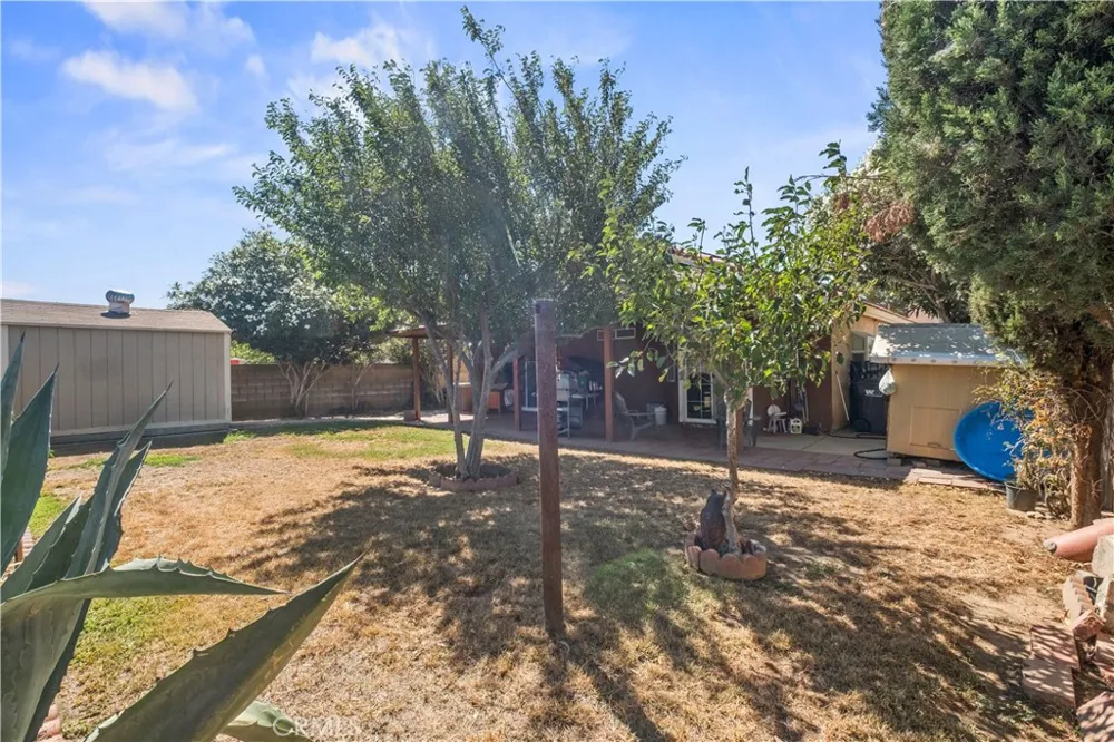 733 E Avenue J12 Lancaster, CA 93535