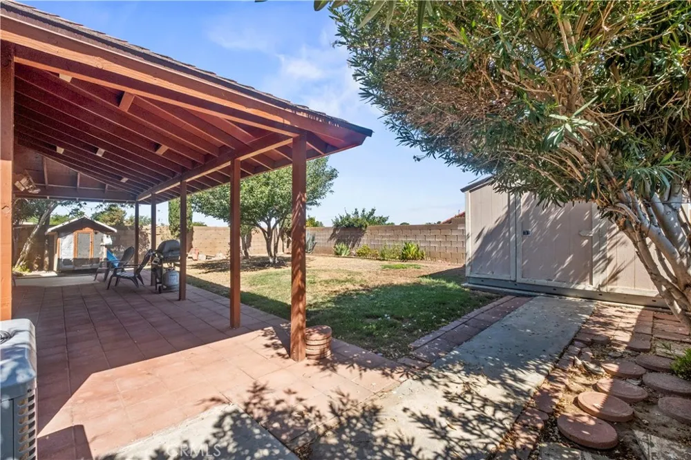733 E Avenue J12 Lancaster, CA 93535