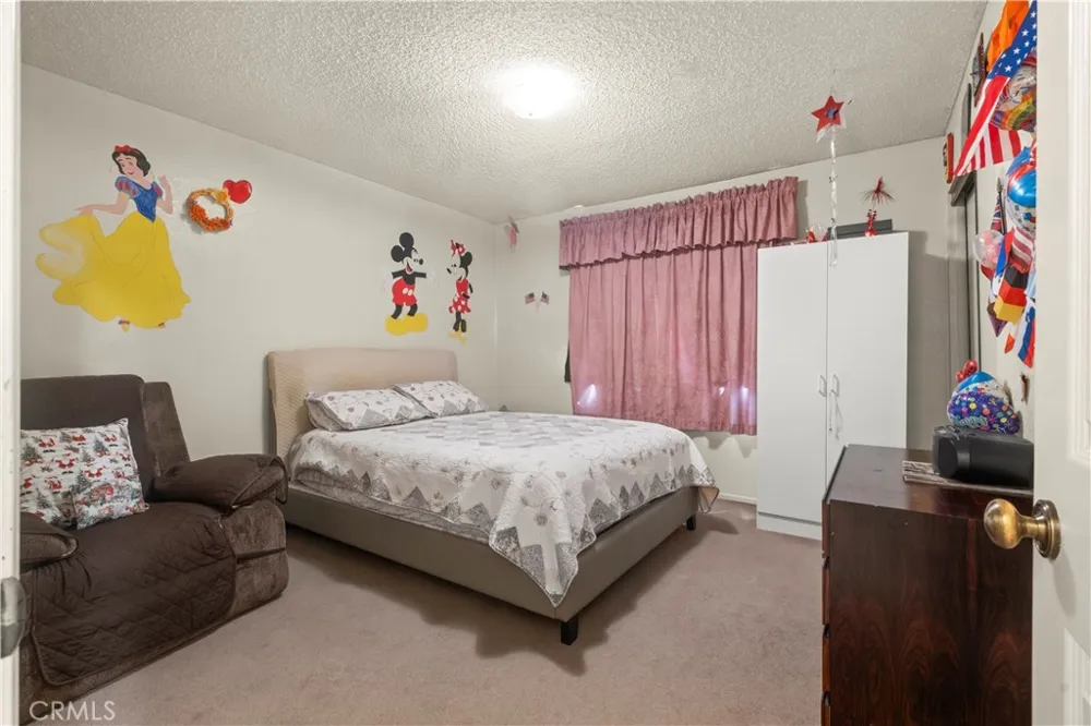733 E Avenue J12 Lancaster, CA 93535