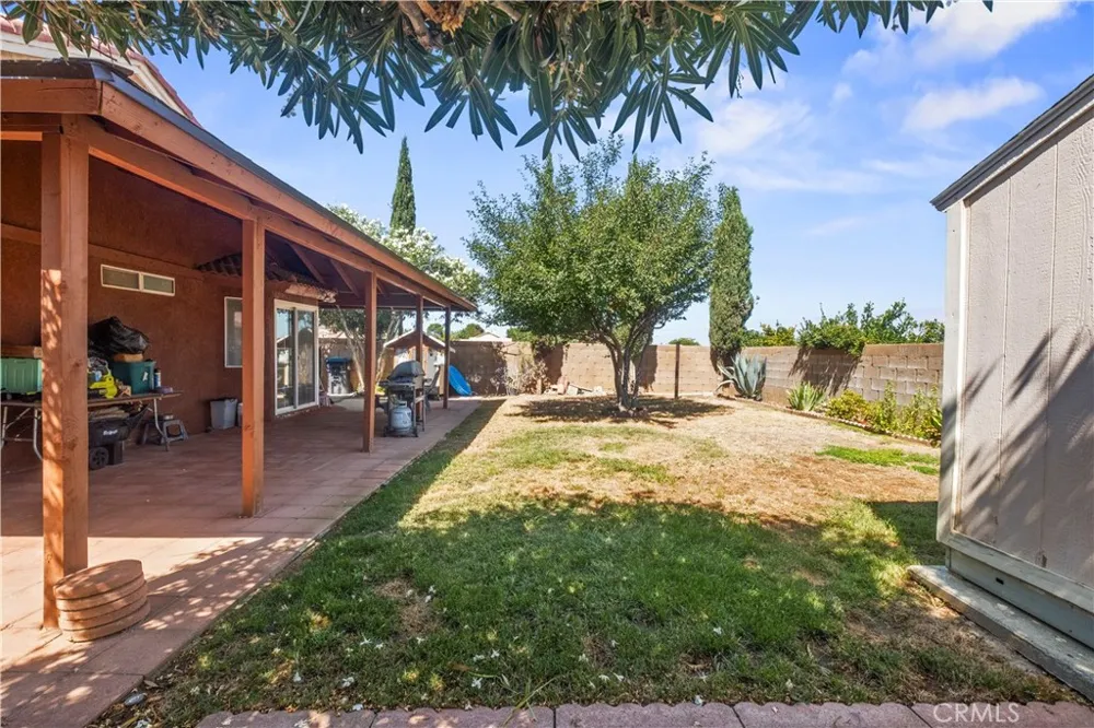 733 E Avenue J12 Lancaster, CA 93535