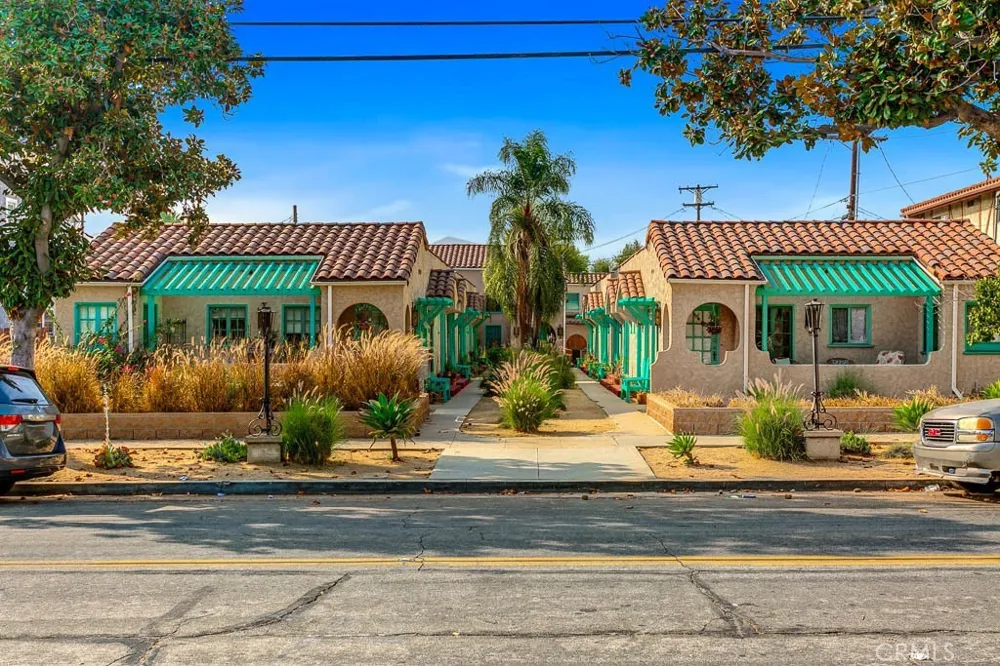 615 S Columbus Avenue Glendale, CA 91204