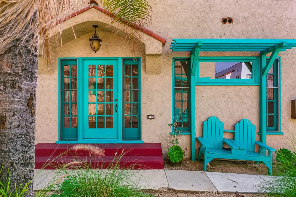 615 S Columbus Avenue Glendale, CA 91204