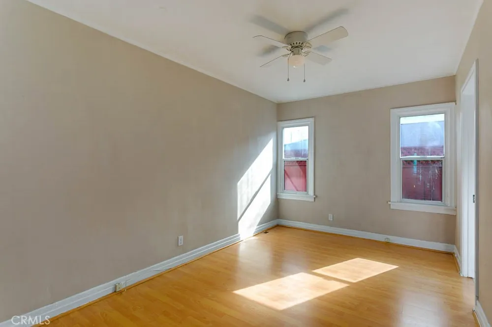 615 S Columbus Avenue Glendale, CA 91204