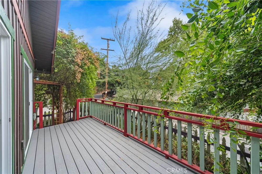 483 Sturtevant Drive Sierra Madre, CA 91024