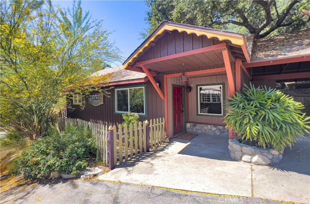 483 Sturtevant Drive Sierra Madre, CA 91024