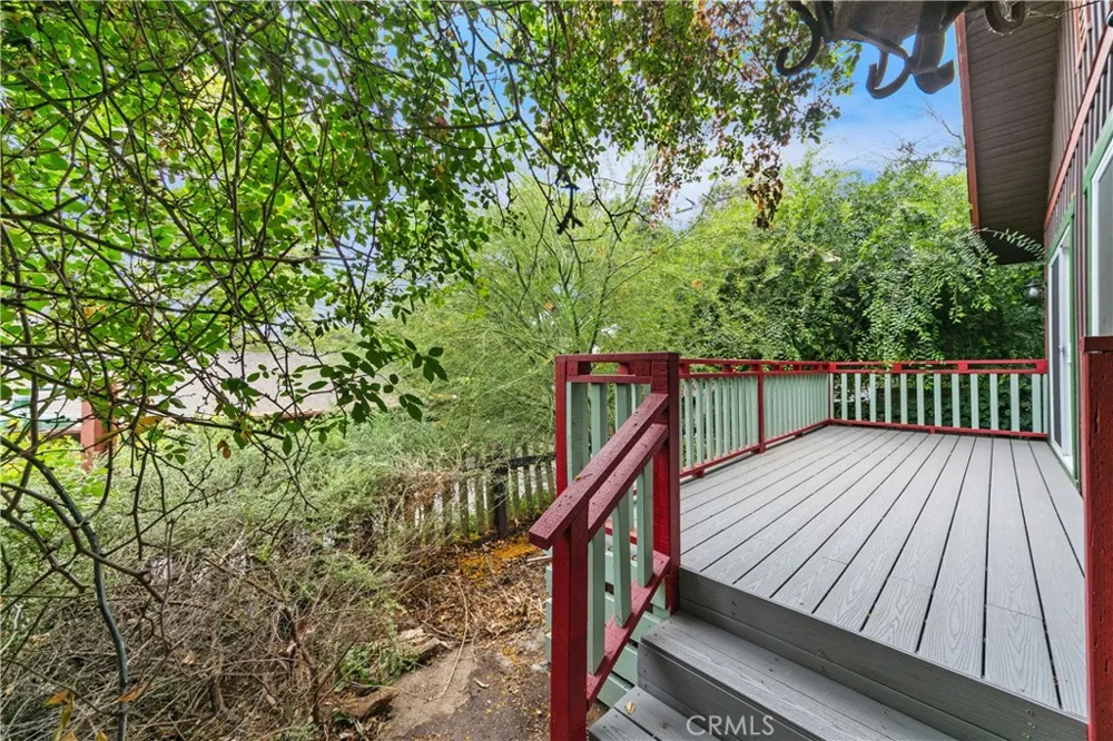 483 Sturtevant Drive Sierra Madre, CA 91024