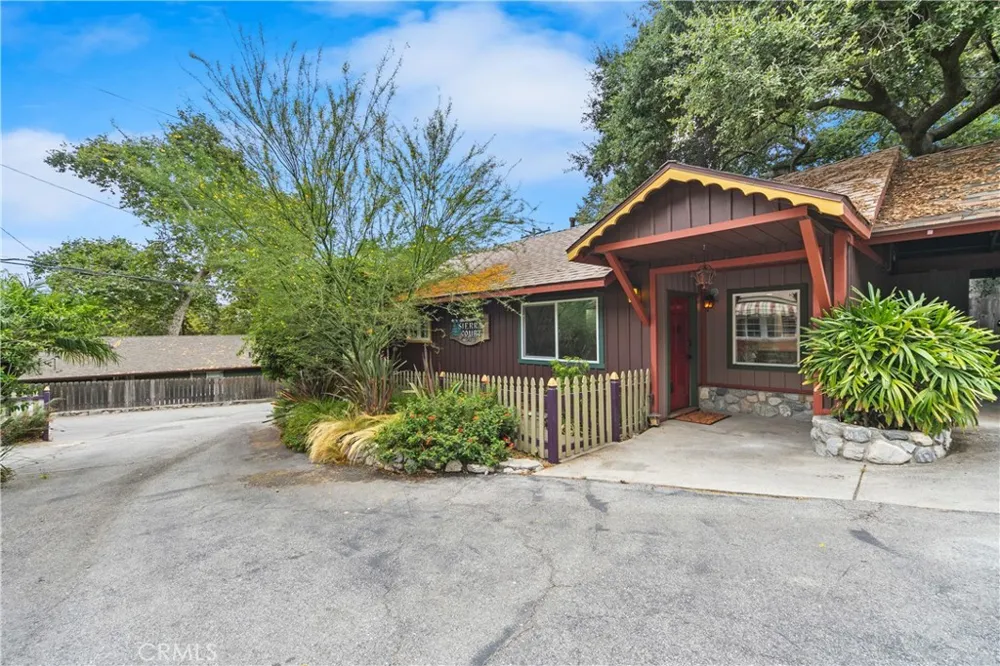 483 Sturtevant Drive Sierra Madre, CA 91024