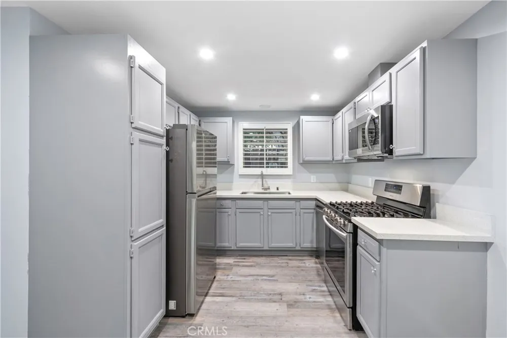 483 Sturtevant Drive Sierra Madre, CA 91024