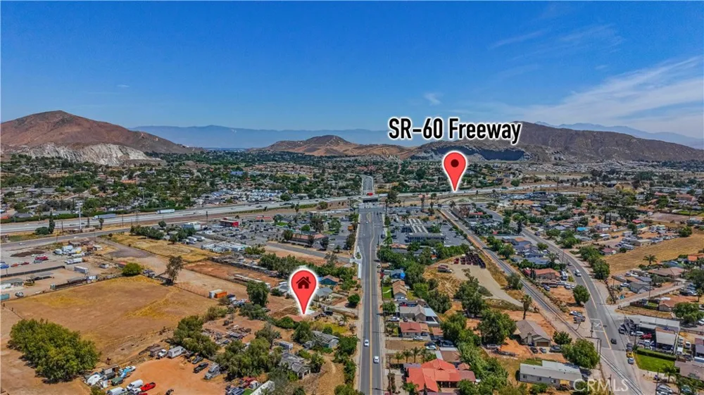 7081 Valley Way Jurupa Valley, CA 92509