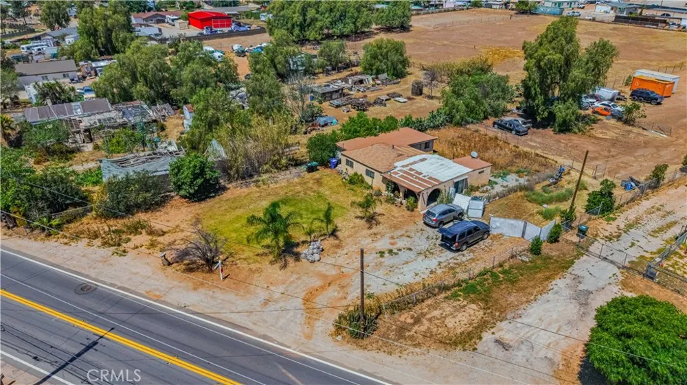 7081 Valley Way Jurupa Valley, CA 92509