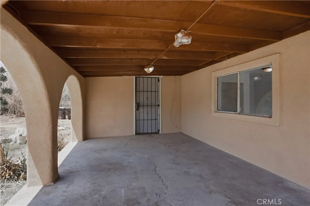 7081 Valley Way Jurupa Valley, CA 92509