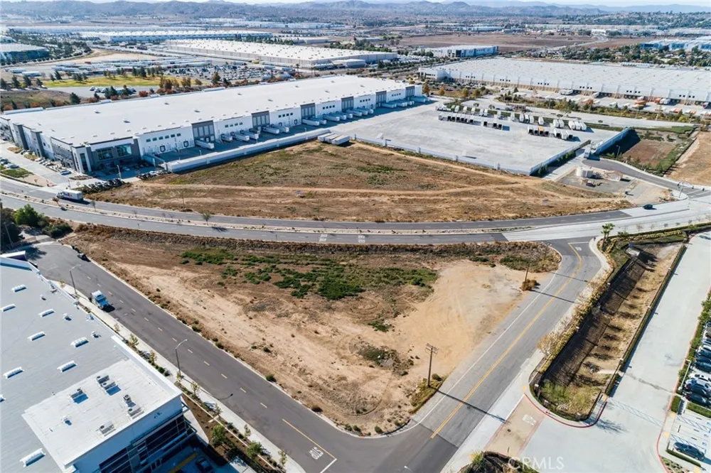 Indian Avenue Perris, CA 92571
