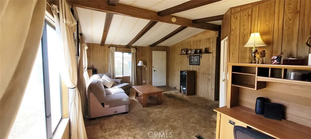 33747 The Farm Road Wildomar, CA 92595