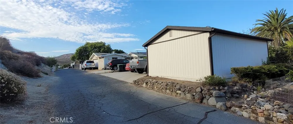 33747 The Farm Road Wildomar, CA 92595