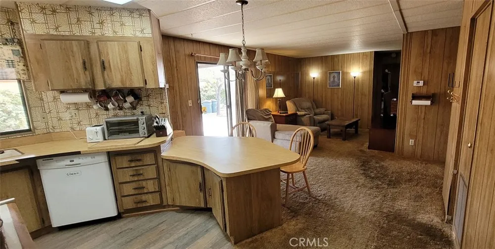 33747 The Farm Road Wildomar, CA 92595