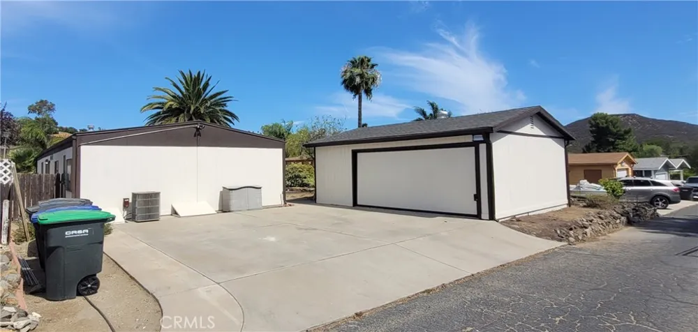 33747 The Farm Road Wildomar, CA 92595