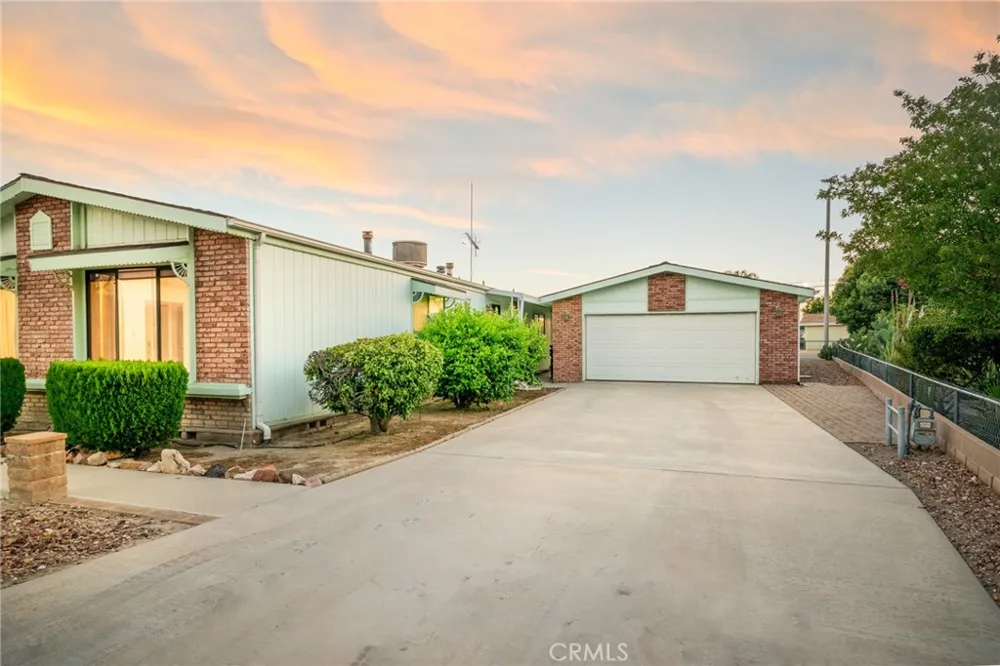 25203 W Posey Drive Hemet, CA 92544