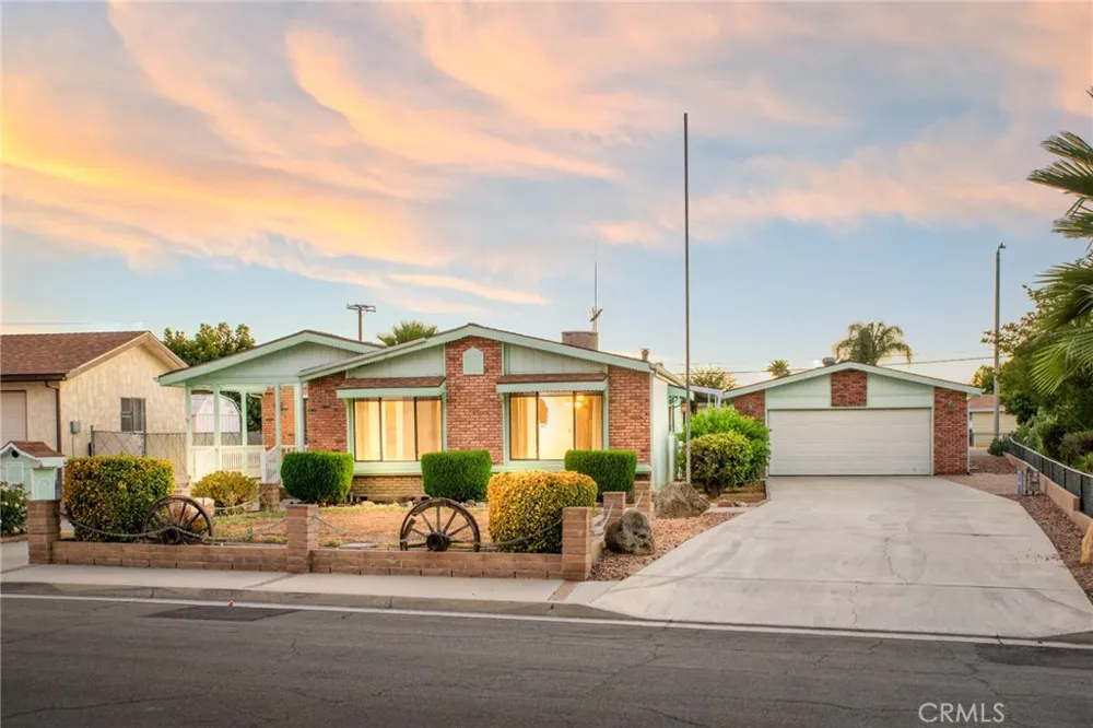 25203 W Posey Drive Hemet, CA 92544