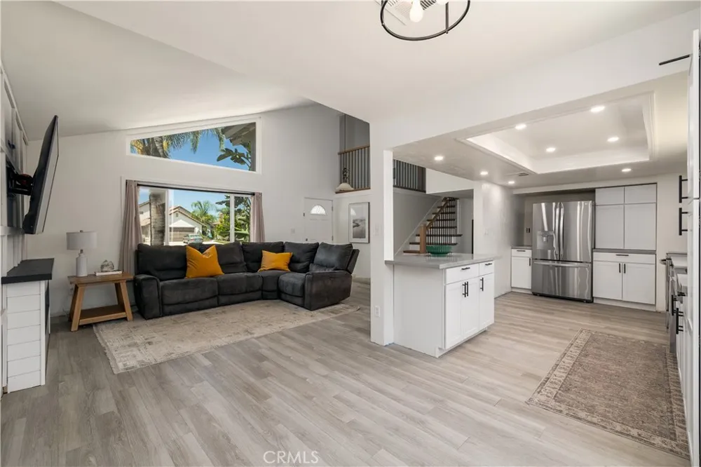 24218 Canyon Lake Canyon Lake, CA 92587