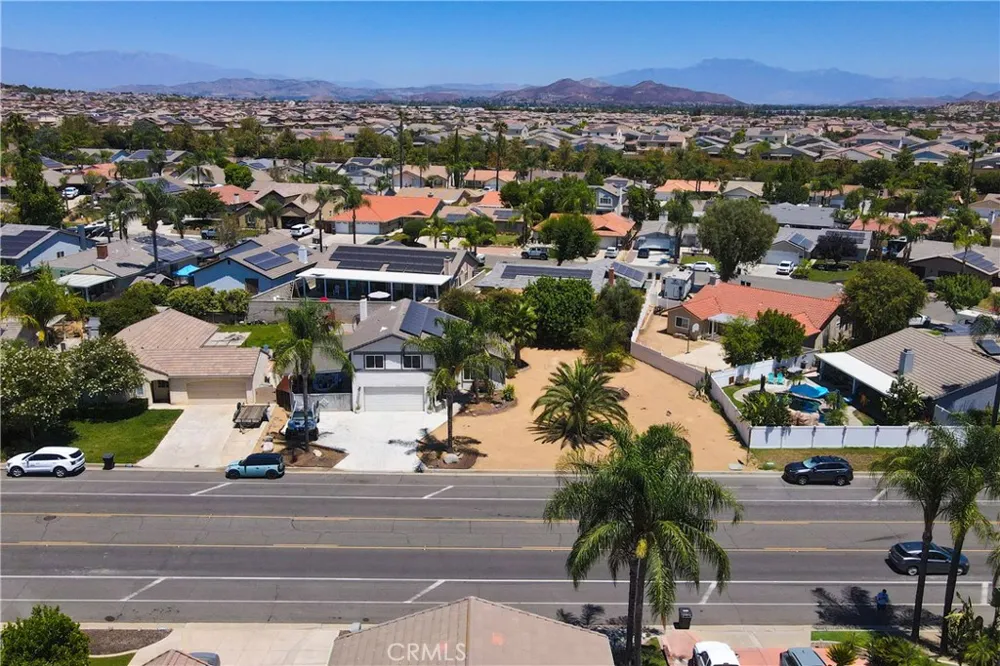 24218 Canyon Lake Canyon Lake, CA 92587