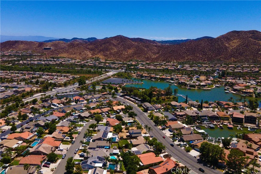 24218 Canyon Lake Canyon Lake, CA 92587