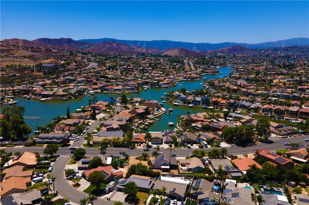 24218 Canyon Lake Canyon Lake, CA 92587