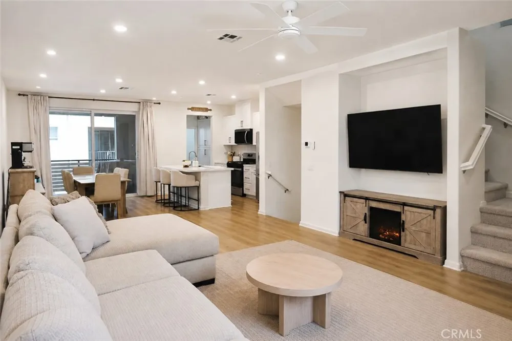 16323 Sandpiper Ave Chino, CA 91708