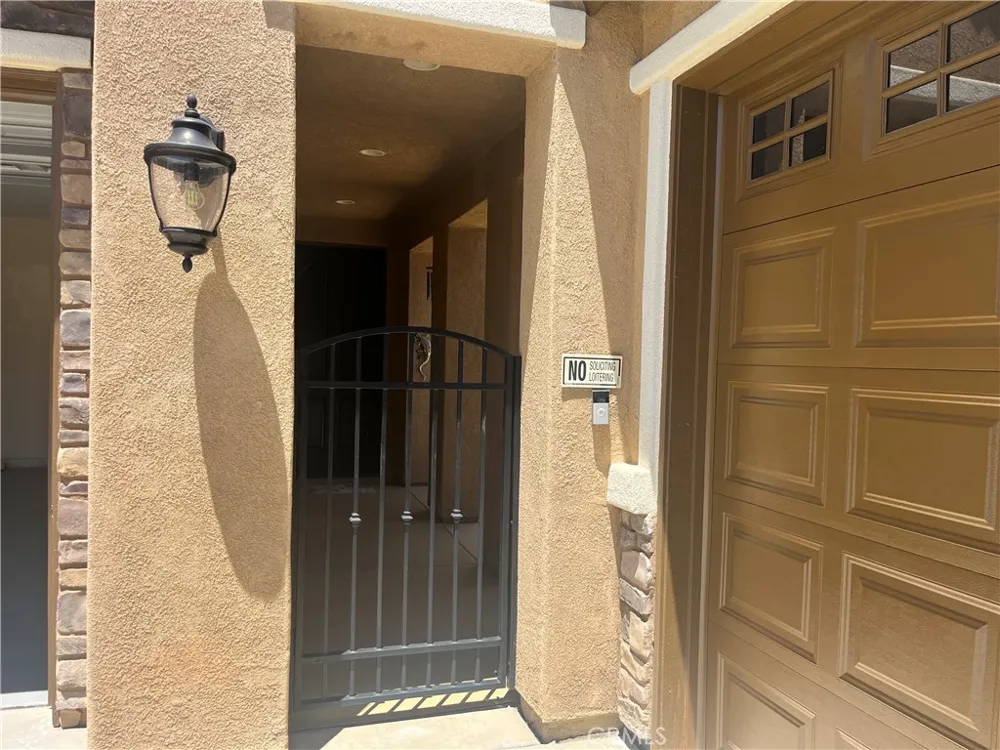 4112 Ballantree Lake Elsinore, CA 92530