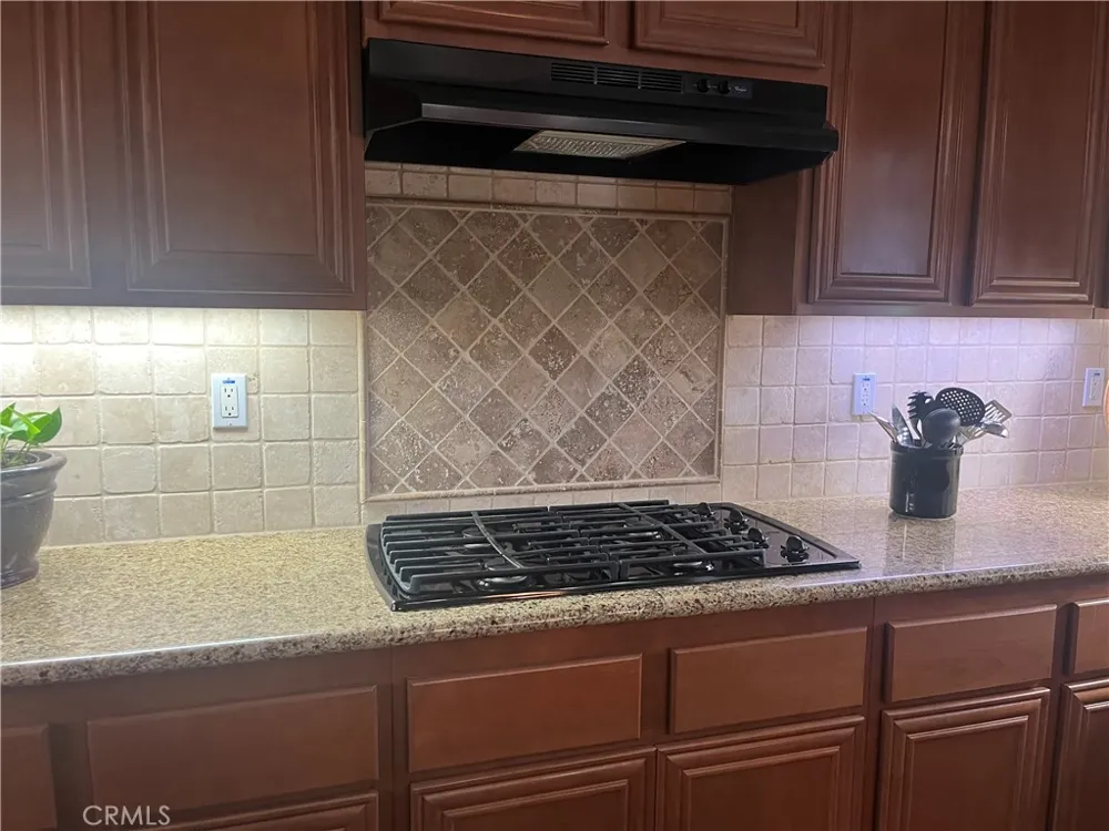 4112 Ballantree Lake Elsinore, CA 92530