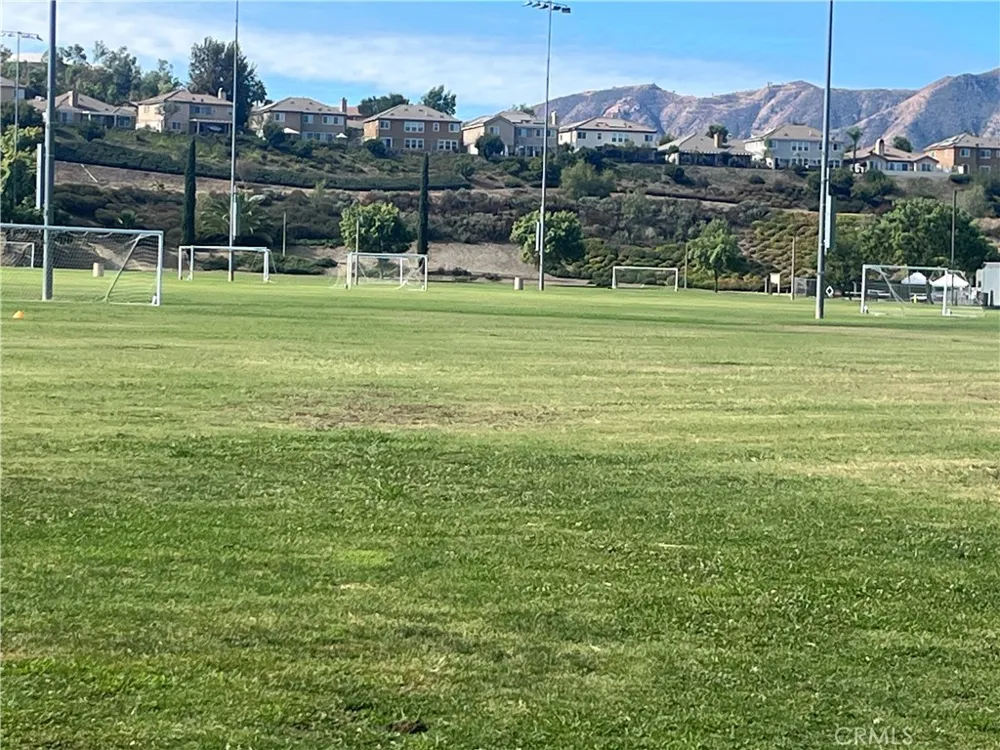 4112 Ballantree Lake Elsinore, CA 92530