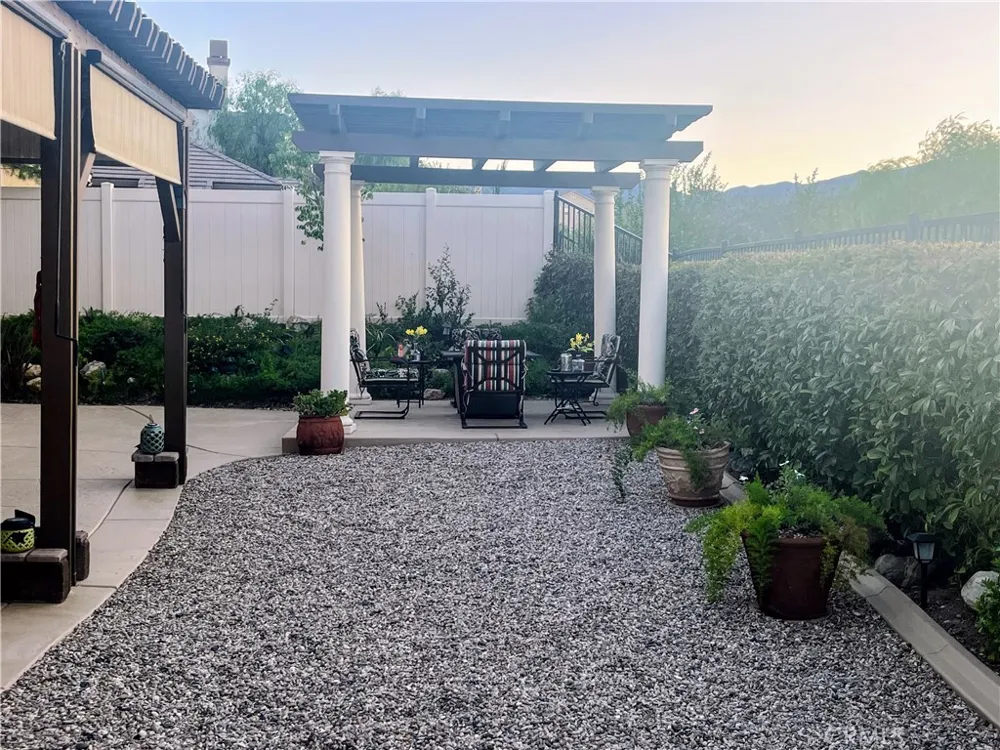4112 Ballantree Lake Elsinore, CA 92530