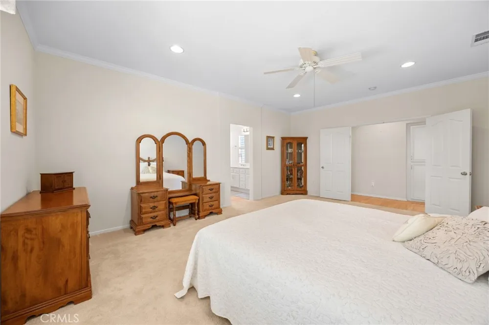 30102 Iron Horse Murrieta, CA 92563