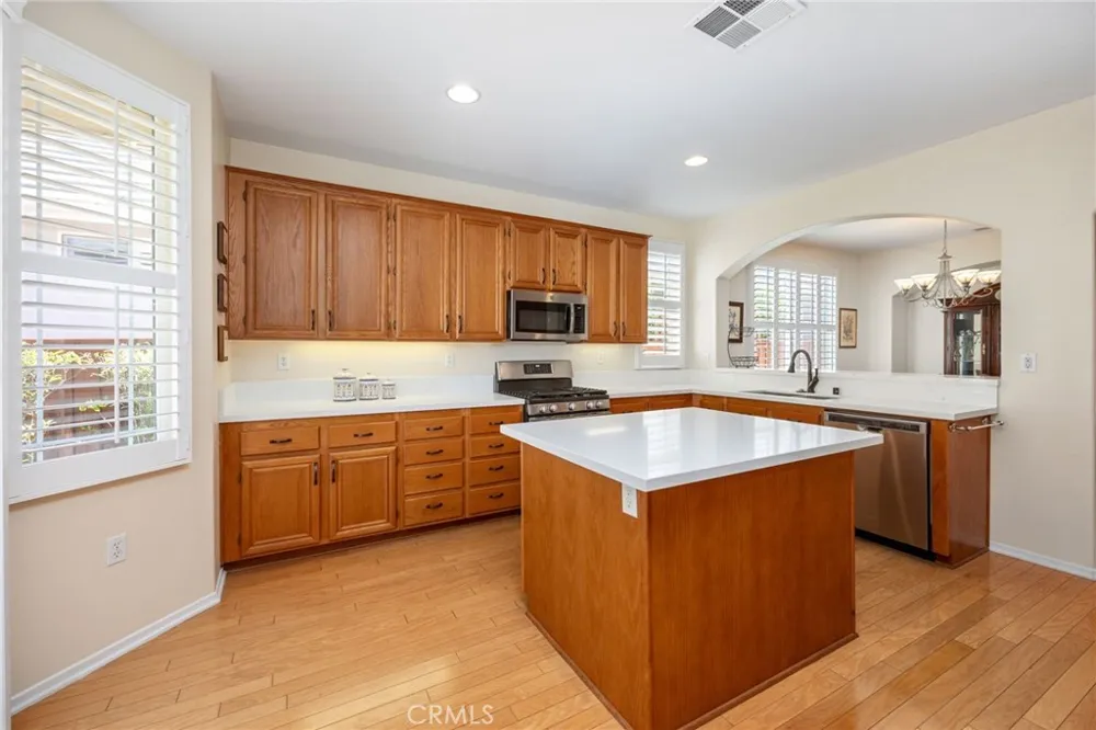 30102 Iron Horse Murrieta, CA 92563